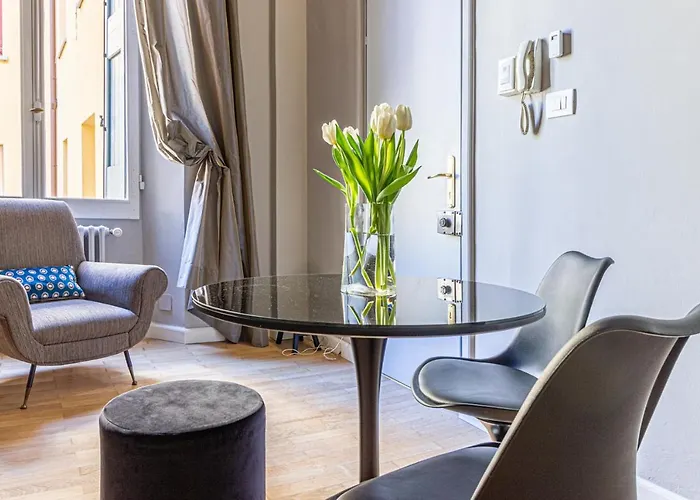 Casa Dafne In Canton De Fiori * Bologne